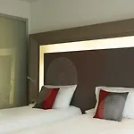 Novotel Centre-confluence Bord De Saone Lyon