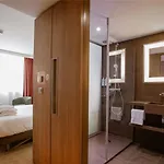 Novotel Centre-confluence Bord De Saone 4* Lyon