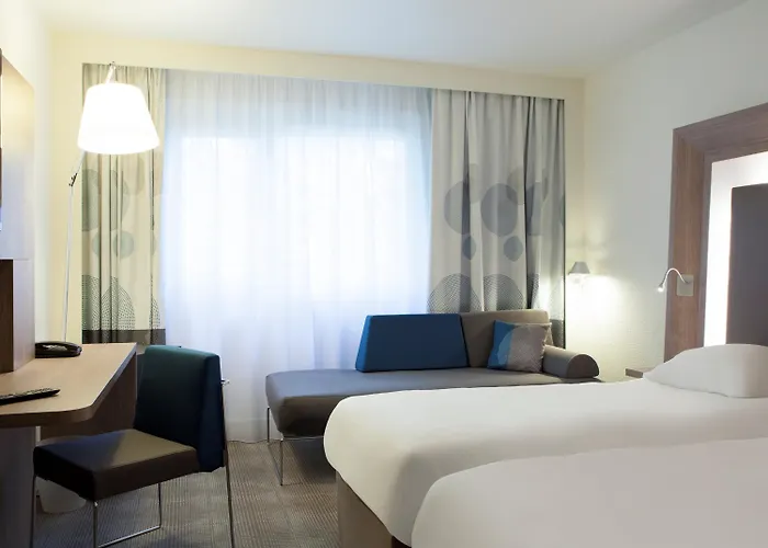 Otel Novotel Centre-confluence Bord De Saone Lyon