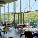 Novotel Centre-confluence Bord De Saone Hotel Lione