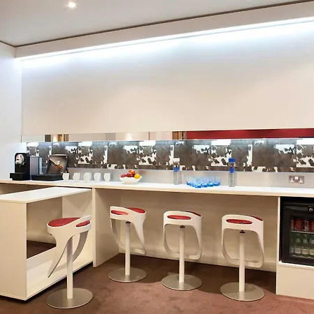 Novotel Centre-confluence Bord De Saone Hotel Lyon