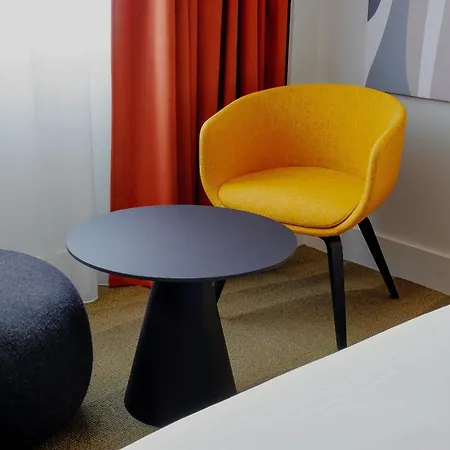 Hotel Novotel Centre-confluence Bord De Saone