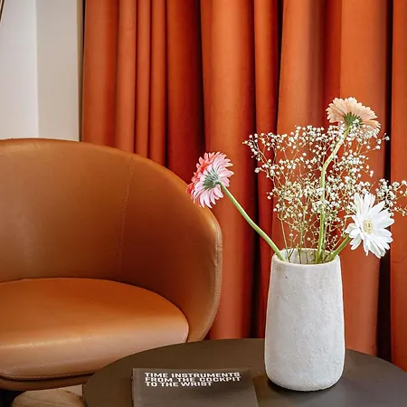 Novotel Centre-confluence Bord De Saone