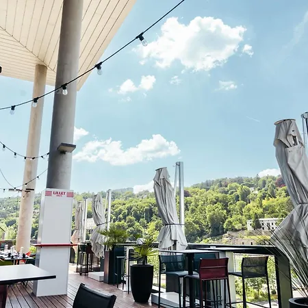 Novotel Centre-confluence Bord De Saone 4*