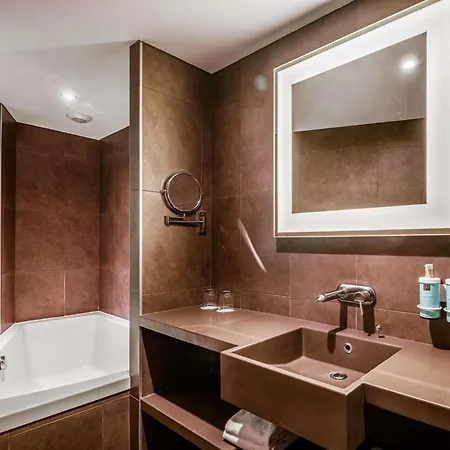 Novotel Confluence Hotel Lyon