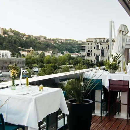 Novotel Confluence Hotel 4*
