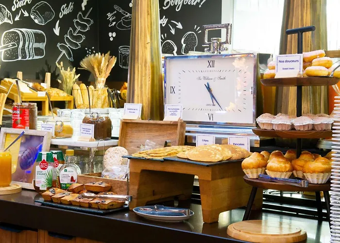 Novotel Centre-confluence Bord De Saone ليون