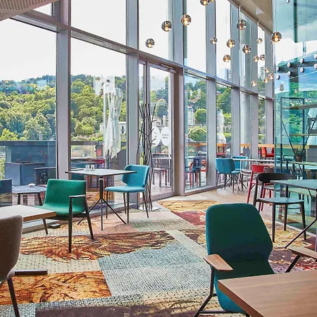 Hotel Novotel Centre-confluence Bord De Saone Lyon