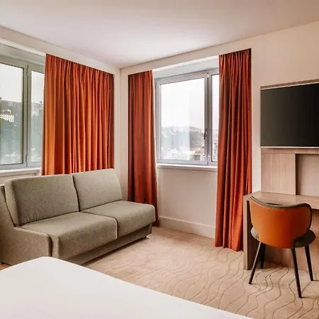 ホテル Novotel Centre-confluence Bord De Saone リヨン