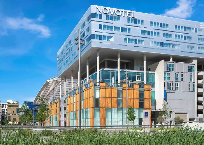 Novotel Centre-confluence Bord De Saone Hotell Lyon