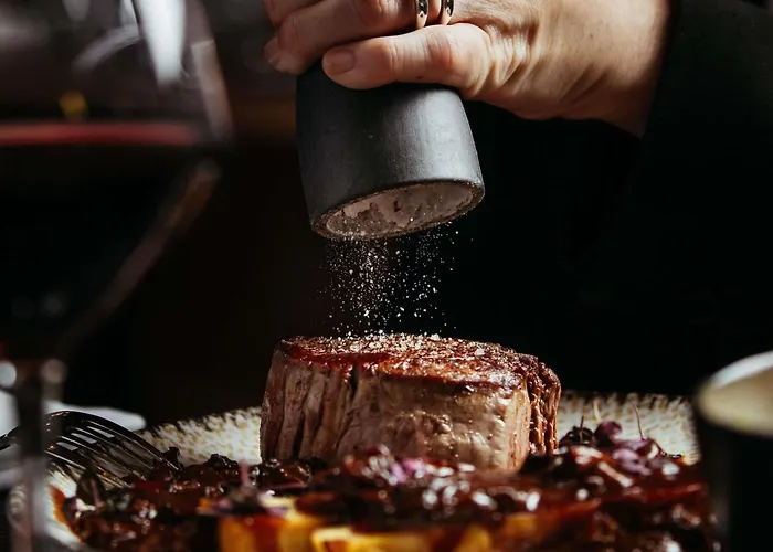 Novotel Centre-confluence Bord De Saone Hotell Lyon