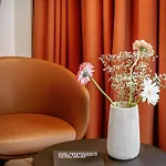 Novotel Centre-confluence Bord De Saone