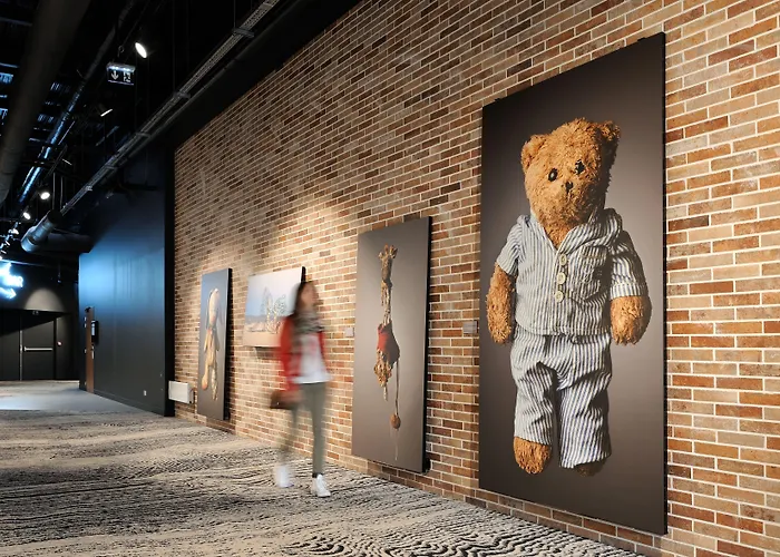 Novotel Centre-confluence Bord De Saone 4*